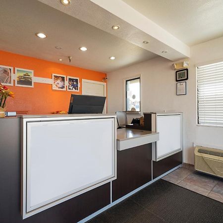 Americas Best Value Inn & Suites Humble Luaran gambar