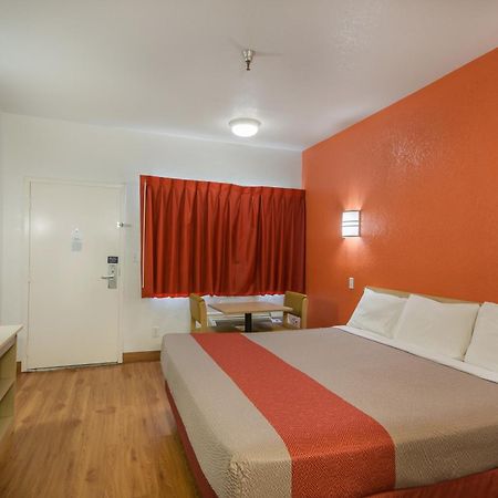 Americas Best Value Inn & Suites Humble Luaran gambar