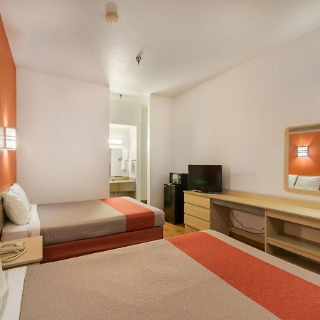 Americas Best Value Inn & Suites Humble Luaran gambar