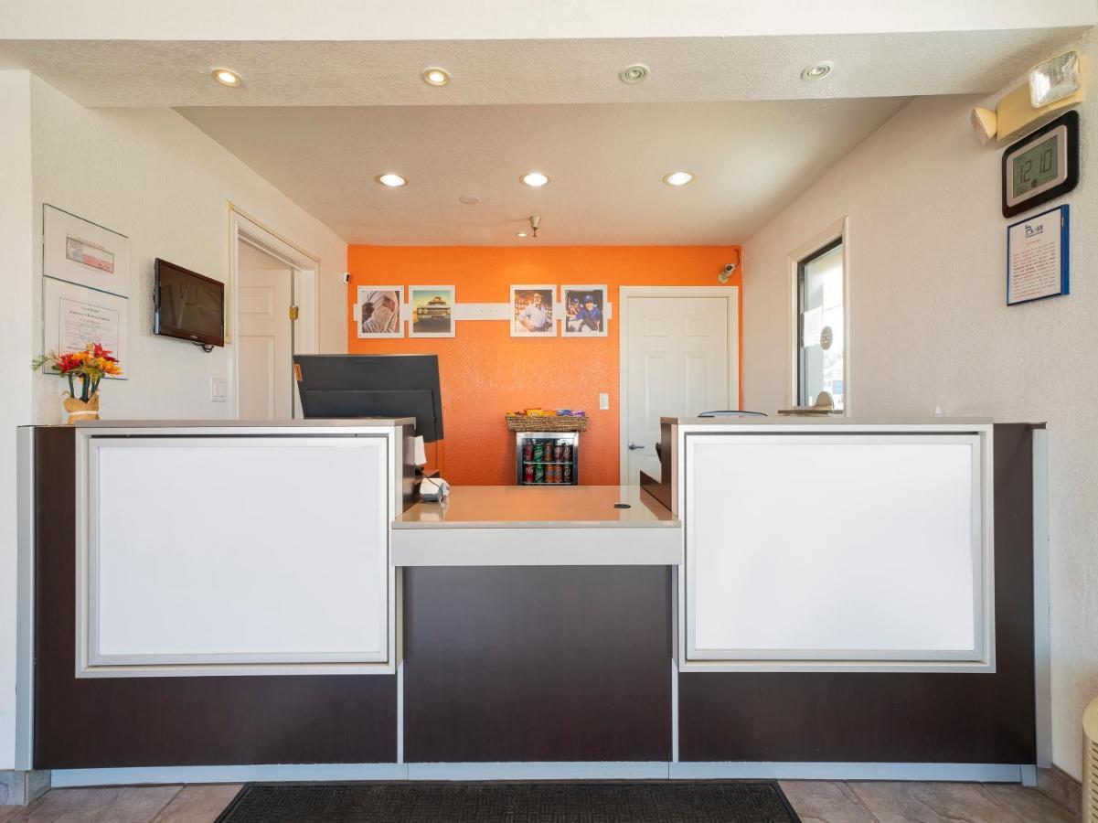 Americas Best Value Inn & Suites Humble Luaran gambar